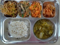 1월 15일 (월) 점심 급식사진 :: 급식 소식 :: 창동중학교 창동중학교 :: 급식 소식 :: 1월 15일 (월) 점심 급식사진
