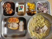 2월 2일 (금) 점심 급식사진 :: 급식 소식 :: 예림디자인고등학교 예림디자인고등학교 :: 급식 소식 :: 2월 2일 (금) 점심 급식사진