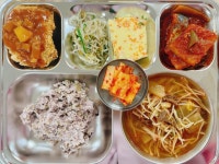 3월 5일 (화) 점심 급식사진 :: 급식 소식 :: 거제여자중학교 거제여자중학교 :: 급식 소식 :: 3월 5일 (화) 점심 급식사진