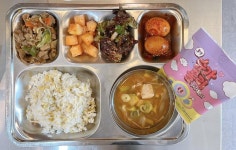 3월 14일 (목) 점심 급식사진 :: 급식 소식 :: 중화고등학교 중화고등학교 :: 급식 소식 :: 3월 14일 (목) 점심 급식사진