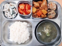 3월 14일 (목) 점심 급식사진 :: 급식 소식 :: 남부민초등학교 남부민초등학교 :: 급식 소식 :: 3월 14일 (목) 점심 급식사진