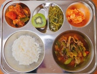 3월 18일 (월) 점심 급식사진 :: 급식 소식 :: 민백초등학교 민백초등학교 :: 급식 소식 :: 3월 18일 (월) 점심 급식사진