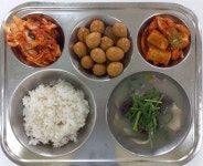 3월 19일 (화) 점심 급식사진 :: 급식 소식 :: 목암중학교 목암중학교 :: 급식 소식 :: 3월 19일 (화) 점심 급식사진