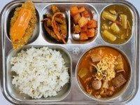 3월 19일 (화) 점심 급식사진 :: 급식 소식 :: 대원여자고등학교 대원여자고등학교 :: 급식 소식 :: 3월 19일 (화) 점심 급식사진