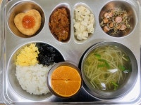 3월 22일 (금) 점심 급식사진 :: 급식 소식 :: 거학초등학교 거학초등학교 :: 급식 소식 :: 3월 22일 (금) 점심 급식사진