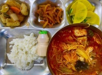 3월 22일 (금) 점심 급식사진 :: 급식 소식 :: 부일외국어고등학교 부일외국어고등학교 :: 급식 소식 :: 3월 22일 (금) 점심 급식사진