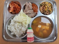 3월 22일 (금) 점심 급식사진 :: 급식 소식 :: 인천초은중학교 인천초은중학교 :: 급식 소식 :: 3월 22일 (금) 점심 급식사진