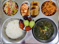 3월 25일 (월) 점심 급식사진 :: 급식 소식 :: 거학초등학교 거학초등학교 :: 급식 소식 :: 3월 25일 (월) 점심 급식사진