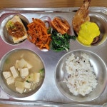 3월 25일 (월) 점심 급식사진 :: 급식 소식 :: 광양용강중학교 광양용강중학교 :: 급식 소식 :: 3월 25일 (월) 점심 급식사진