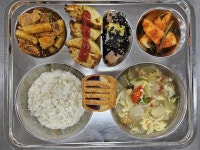 3월 28일 (목) 점심 급식사진 :: 급식 소식 :: 금옥중학교 금옥중학교 :: 급식 소식 :: 3월 28일 (목) 점심 급식사진