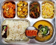 4월 5일 (금) 점심 급식사진 :: 급식 소식 :: 가야여자중학교 가야여자중학교 :: 급식 소식 :: 4월 5일 (금) 점심 급식사진