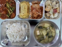 4월 4일 (목) 점심 급식사진 :: 급식 소식 :: 봉영여자중학교 봉영여자중학교 :: 급식 소식 :: 4월 4일 (목) 점심 급식사진