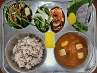 4월 18일 (목) 점심 급식사진 :: 급식 소식 :: 신림고등학교 신림고등학교 :: 급식 소식 :: 4월 18일 (목) 점심 급식사진