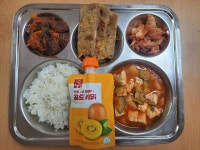 4월 18일 (목) 점심 급식사진 :: 급식 소식 :: 인천초은중학교 인천초은중학교 :: 급식 소식 :: 4월 18일 (목) 점심 급식사진