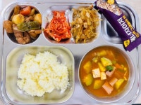 4월 19일 (금) 점심 급식사진 :: 급식 소식 :: 임학중학교 임학중학교 :: 급식 소식 :: 4월 19일 (금) 점심 급식사진