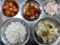4월 23일 (화) 점심 급식사진 :: 급식소식 :: 은평대영학교 은평대영학교 :: 급식소식 :: 4월 23일 (화) 점심 급식사진