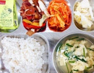 4월 23일 (화) 점심 급식사진 :: 급식소식 :: 샘말초등학교 샘말초등학교 :: 급식소식 :: 4월 23일 (화) 점심 급식사진