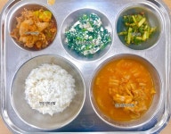 4월 23일 (화) 점심 급식사진 :: 급식 소식 :: 대전송촌초등학교 대전송촌초등학교 :: 급식 소식 :: 4월 23일 (화) 점심 급식사진