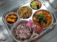4월 23일 (화) 점심 급식사진 :: 급식 소식 :: 성남동중학교 성남동중학교 :: 급식 소식 :: 4월 23일 (화) 점심 급식사진