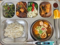 4월 23일 (화) 점심 급식사진 :: 급식 소식 :: 장위중학교 장위중학교 :: 급식 소식 :: 4월 23일 (화) 점심 급식사진