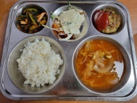 4월 23일 (화) 점심 급식사진 :: 급식 소식 :: 동백중학교 동백중학교 :: 급식 소식 :: 4월 23일 (화) 점심 급식사진