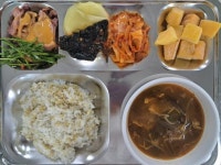 4월 29일 (월) 점심 급식사진 :: 급식 소식 :: 서울항공비즈니스고등학교 서울항공비즈니스고등학교 :: 급식 소식 :: 4월 29일 (월) 점심 급식사진