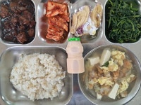 4월 30일 화요일 중식 :: 급식 소식 :: 예람중학교 예람중학교 :: 급식 소식 :: 4월 30일 화요일 중식