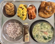 5월 17일 (금) 점심 급식사진 :: 급식 소식 :: 덕문중학교 덕문중학교 :: 급식 소식 :: 5월 17일 (금) 점심 급식사진