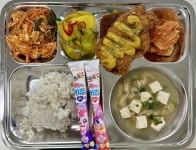 5월 17일 (금) 점심 급식사진 :: 급식 소식 :: 인천생활과학고등학교 인천생활과학고등학교 :: 급식 소식 :: 5월 17일 (금) 점심 급식사진