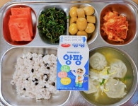 5월 28일 (화) 점심 급식사진 :: 급식 소식 :: 서울여의도초등학교 서울여의도초등학교 :: 급식 소식 :: 5월 28일 (화) 점심 급식사진