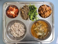 5월 28일 (화) 점심 급식사진 :: 급식 소식 :: 덕문중학교 덕문중학교 :: 급식 소식 :: 5월 28일 (화) 점심 급식사진