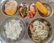 5월 31일 (금) 점심 급식사진 :: 급식 소식 :: 율목초등학교 율목초등학교 :: 급식 소식 :: 5월 31일 (금) 점심 급식사진