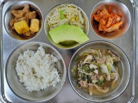 6월 11일 (화) 점심 급식사진 :: 급식 소식 :: 고양신일초등학교 고양신일초등학교 :: 급식 소식 :: 6월 11일 (화) 점심 급식사진