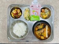 2024년 6월 12일 식단사진 :: 급식 소식 :: 충렬여자중학교 충렬여자중학교 :: 급식 소식 :: 2024년 6월 12일 식단사진