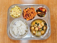 6월 17일 (월) 점심 급식사진 :: 급식 소식 :: 동패중학교 동패중학교 :: 급식 소식 :: 6월 17일 (월) 점심 급식사진