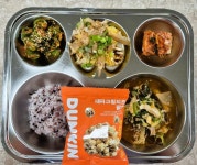6월 17일 (월) 점심 급식사진 :: 급식 소식 :: 용인신릉중학교 용인신릉중학교 :: 급식 소식 :: 6월 17일 (월) 점심 급식사진