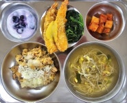 6월 19일 (수) 점심 급식사진 :: 급식 소식 :: 율목초등학교 율목초등학교 :: 급식 소식 :: 6월 19일 (수) 점심 급식사진