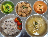 6월 24일 (월) 점심 급식사진 :: 급식 소식 :: 금모래초등학교 금모래초등학교 :: 급식 소식 :: 6월 24일 (월) 점심 급식사진