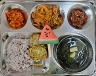 7월 1일 (월) 점심 급식사진 :: 급식 소식 :: 새롬중학교 새롬중학교 :: 급식 소식 :: 7월 1일 (월) 점심 급식사진