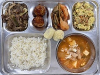 7월 16일 (화) 점심 급식사진 :: 급식 소식 :: 신정여자중학교 신정여자중학교 :: 급식 소식 :: 7월 16일 (화) 점심 급식사진