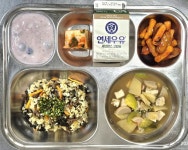 7월 17일 (수) 점심 급식사진 :: 급식 소식 :: 서울연광초등학교 서울연광초등학교 :: 급식 소식 :: 7월 17일 (수) 점심 급식사진