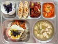 24.07.19.(리턴즈식단) :: 급식 소식 :: 명덕여자중학교 명덕여자중학교 :: 급식 소식 :: 24.07.19.(리턴즈식단)