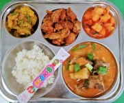 7월 19일 (금) 점심 급식사진 :: 급식 소식 :: 풍동중학교 풍동중학교 :: 급식 소식 :: 7월 19일 (금) 점심 급식사진