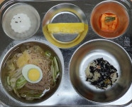 7월 24일 (수) 점심 급식사진 :: 급식 소식 :: 금모래초등학교 금모래초등학교 :: 급식 소식 :: 7월 24일 (수) 점심 급식사진