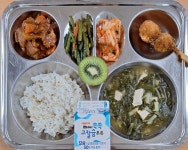 8월 23일 (금) 점심 급식사진 :: 급식 소식 :: 서울강일초등학교 서울강일초등학교 :: 급식 소식 :: 8월 23일 (금) 점심 급식사진