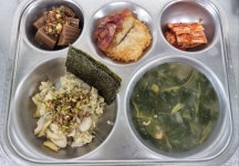 24년 10월 15일(화) :: 급식 소식 :: 울산양정초등학교 울산양정초등학교 :: 급식 소식 :: 24년 10월 15일(화)