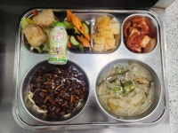 10월 18일 (금) 점심 급식사진 :: 급식 소식 :: 옥정중학교 옥정중학교 :: 급식 소식 :: 10월 18일 (금) 점심 급식사진