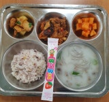 11월 12일 (화) 점심 급식사진 :: 급식 소식 :: 한울초등학교 한울초등학교 :: 급식 소식 :: 11월 12일 (화) 점심 급식사진