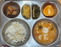 12월 10일 (화) 점심 급식사진 :: 급식 소식 :: 서울개일초등학교 서울개일초등학교 :: 급식 소식 :: 12월 10일 (화) 점심 급식사진