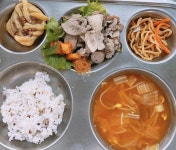 12월 16일 (월) 점심 급식사진 :: 급식 소식 :: 큰별초등학교 큰별초등학교 :: 급식 소식 :: 12월 16일 (월) 점심 급식사진